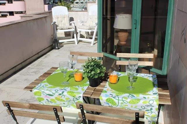 Espaçoso apartamento junto ao metro Lisboa