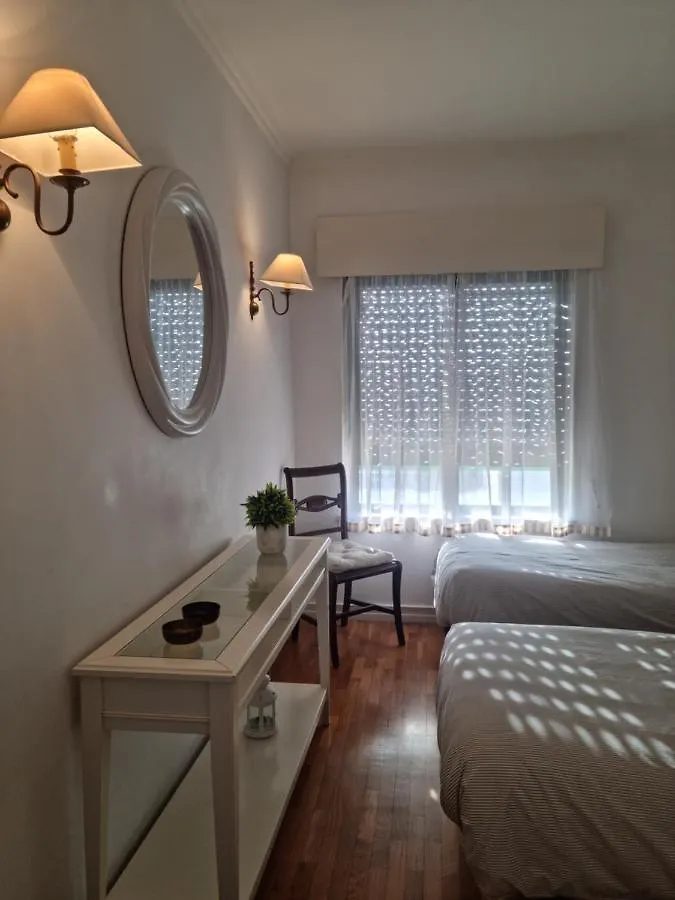 Espacoso Apartamento Junto Ao Metro Lisbon 0*,  Portugal